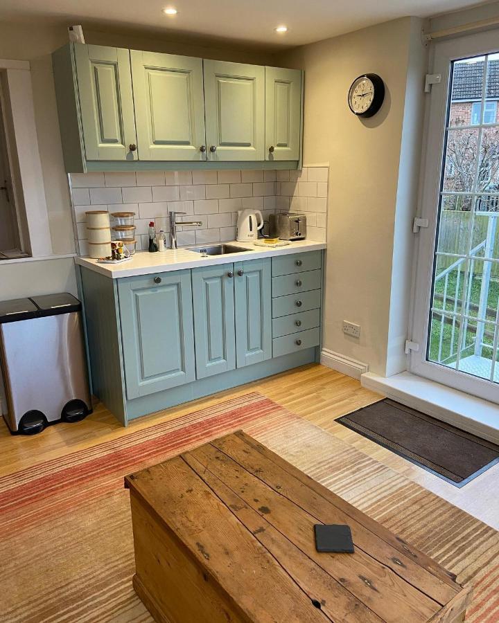 Strongate View - Cosy Stylish Rural Jurassic Coast & Bridport Nearby Apartment